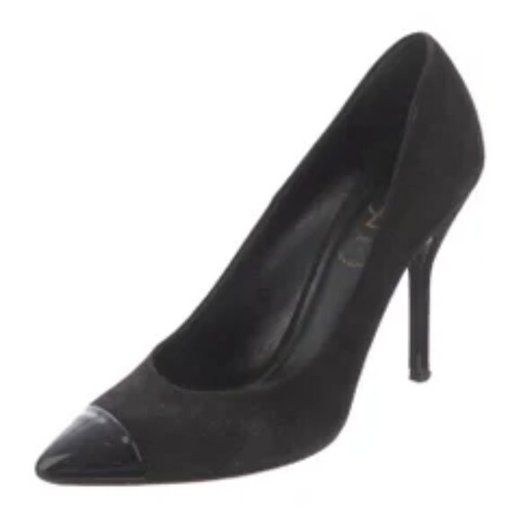 Yves Saint Laurent Suede Pumps in Black - Picture 6 of 8